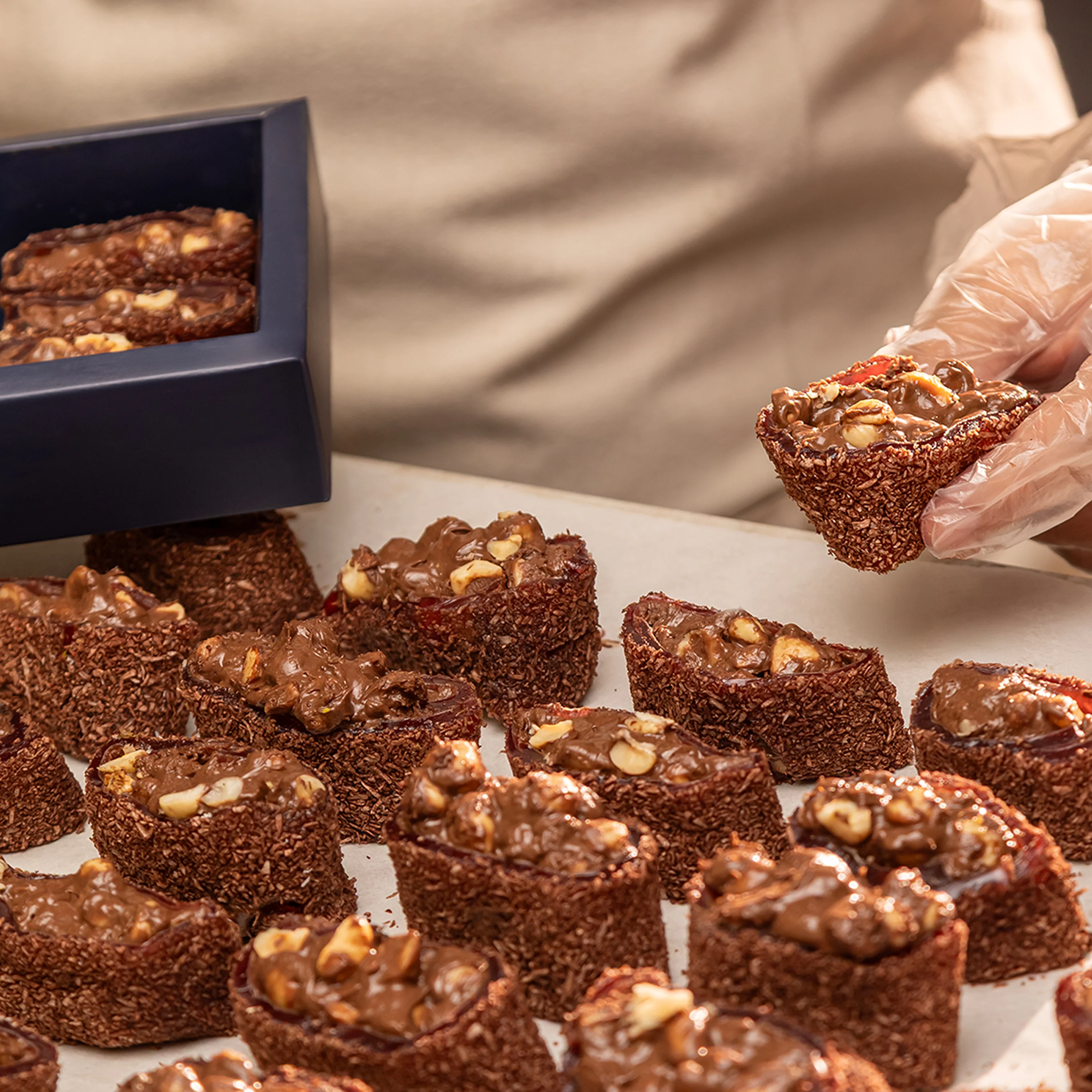 Çikolatalı Vişneli Fındıklı Sarma Lokum 500g - Image 4